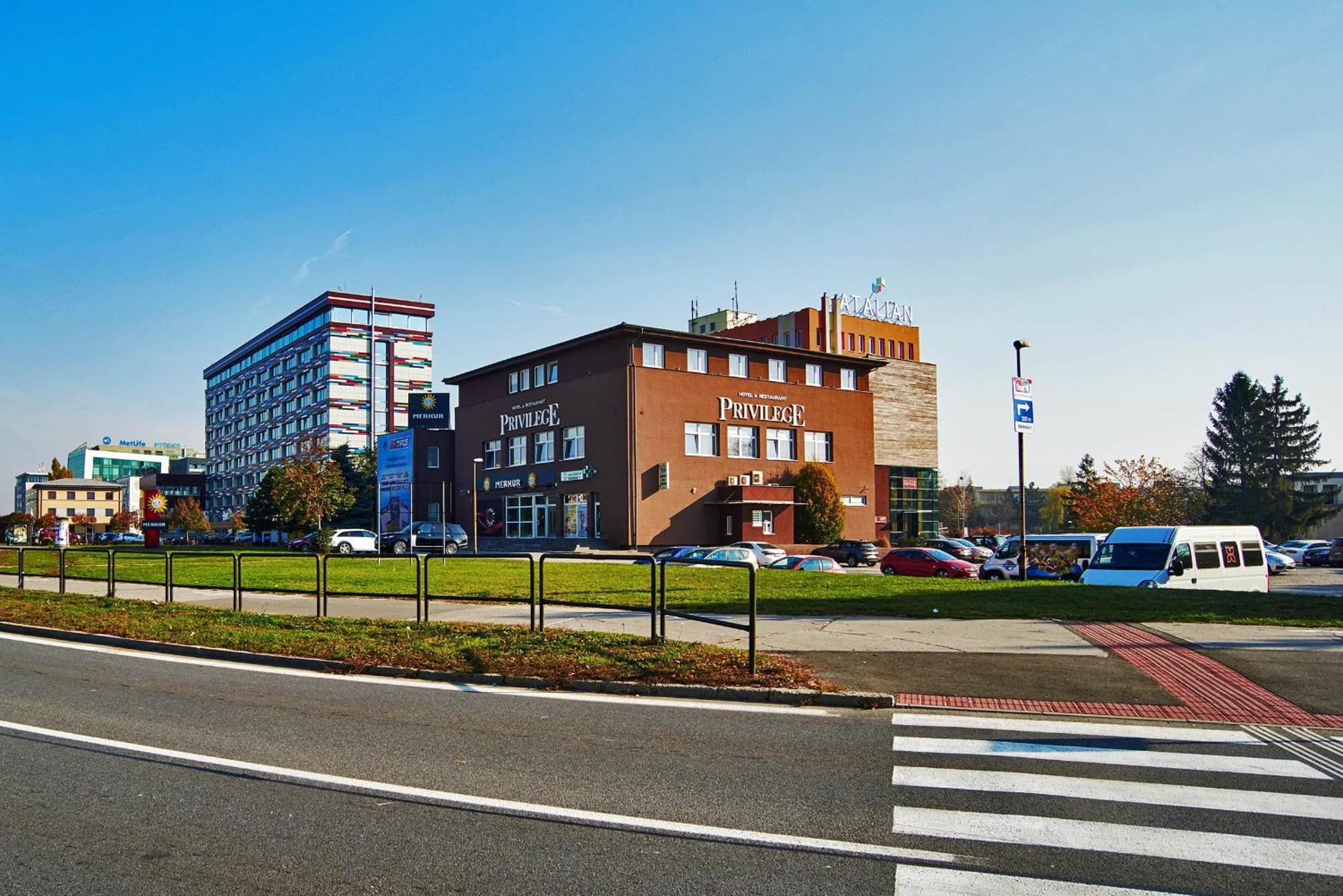 Privilege - Empire Hotels Group Kassa Kültér fotó