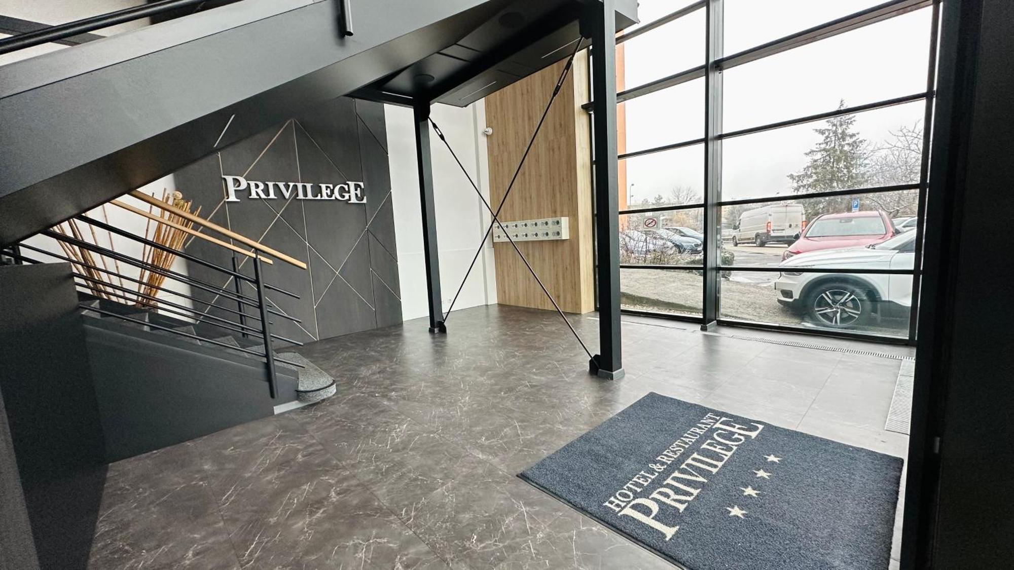 Privilege - Empire Hotels Group Kassa Kültér fotó